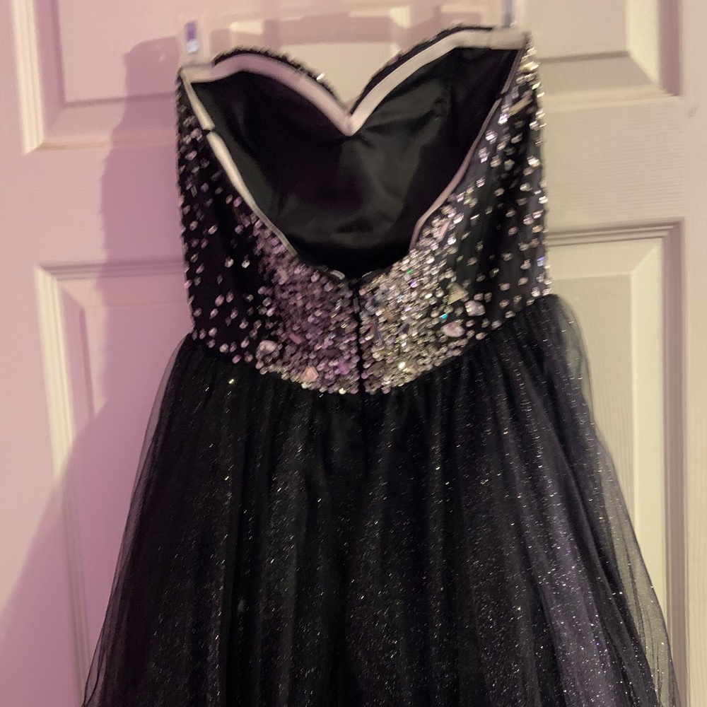 Homecoming dress - Picture 2 of 3